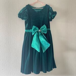Rare Editions Velvet green dress Girls size 14 bow formal party wear